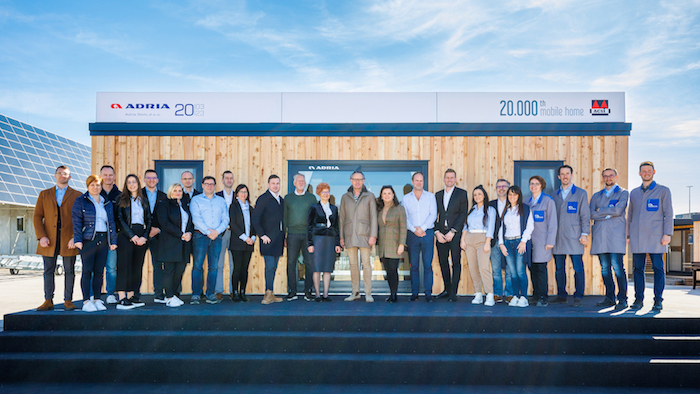 Vodstvo podjetja Adria Dom