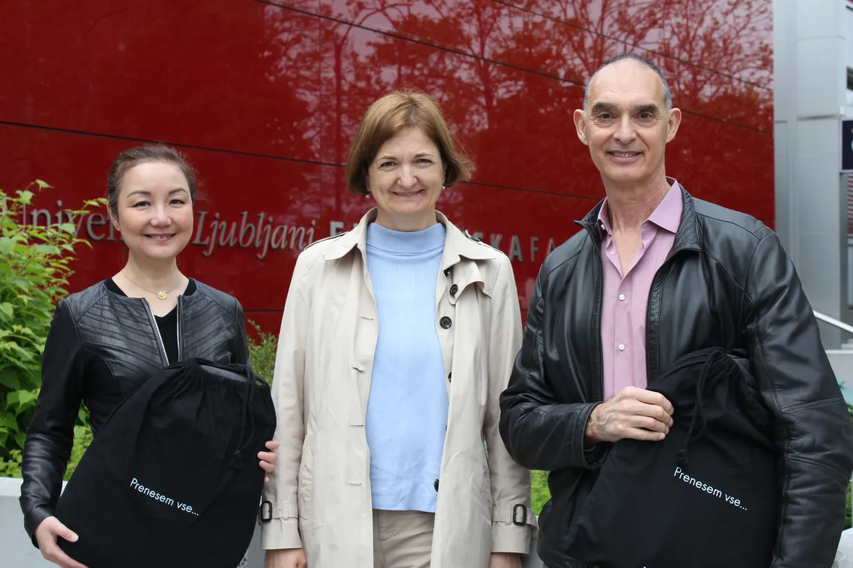 Jie Zhang in Michael Wedel